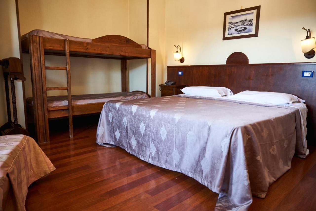 Hotel Max 3*