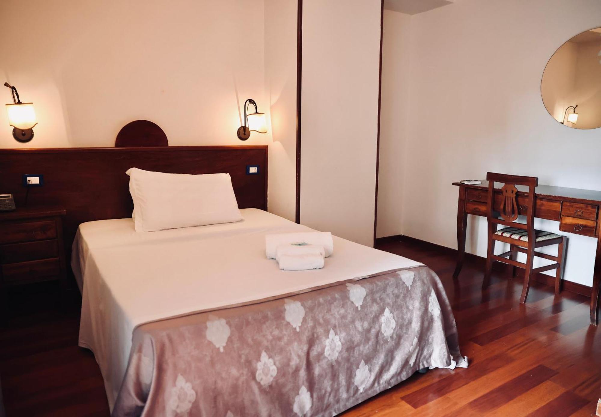 Max Hotel 3*