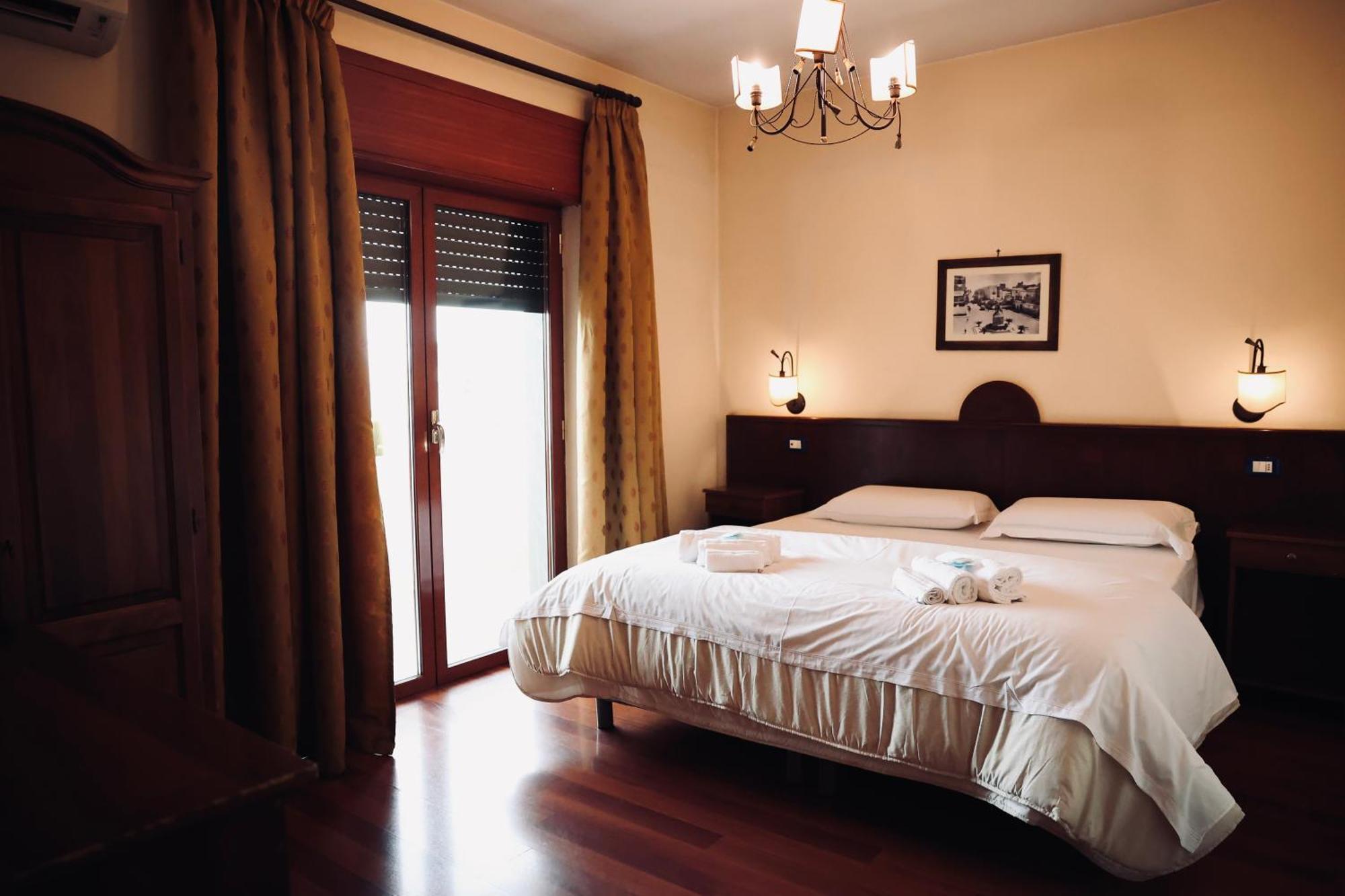Hotel Max Aversa