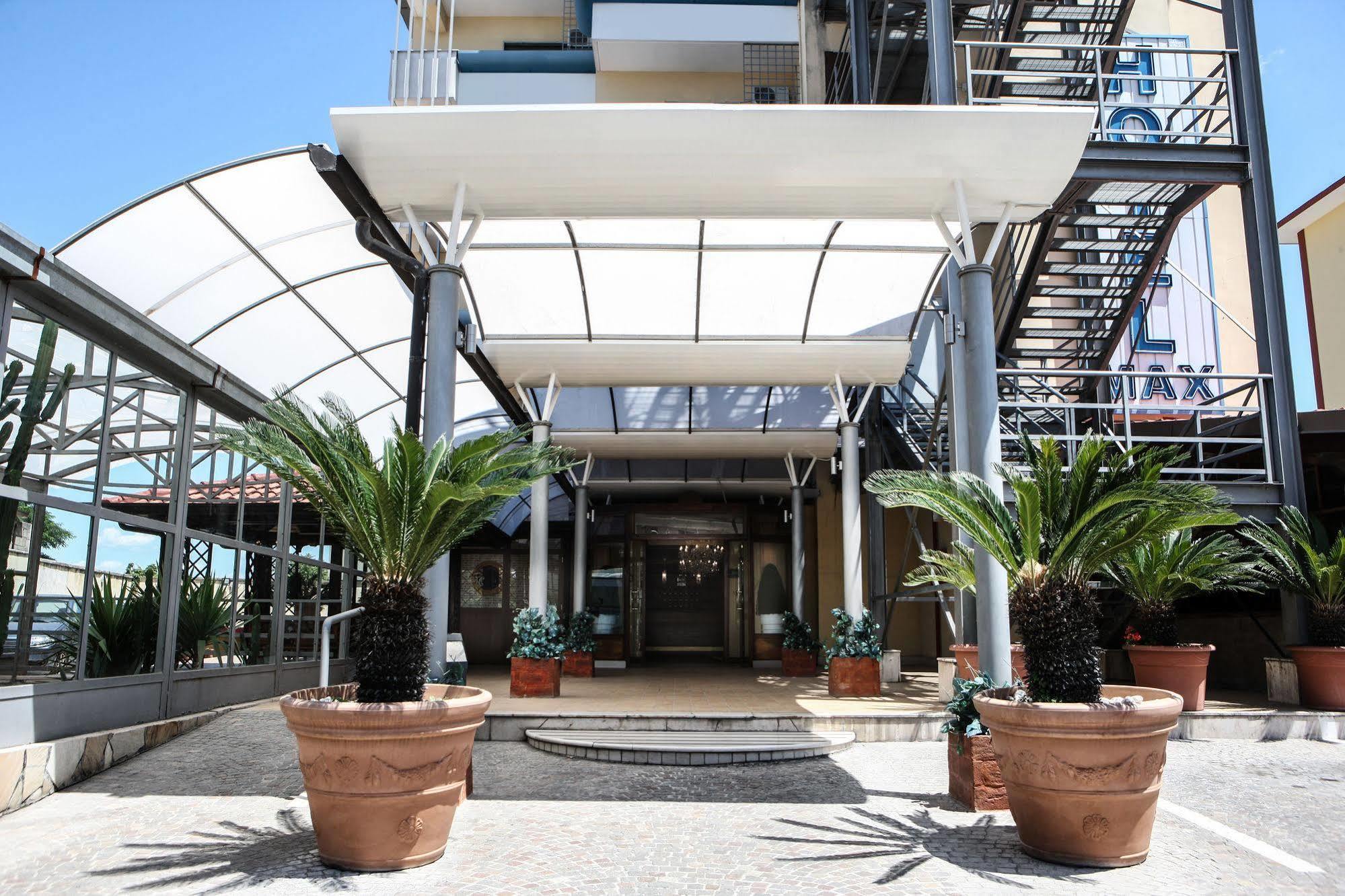 Max Hotel Aversa